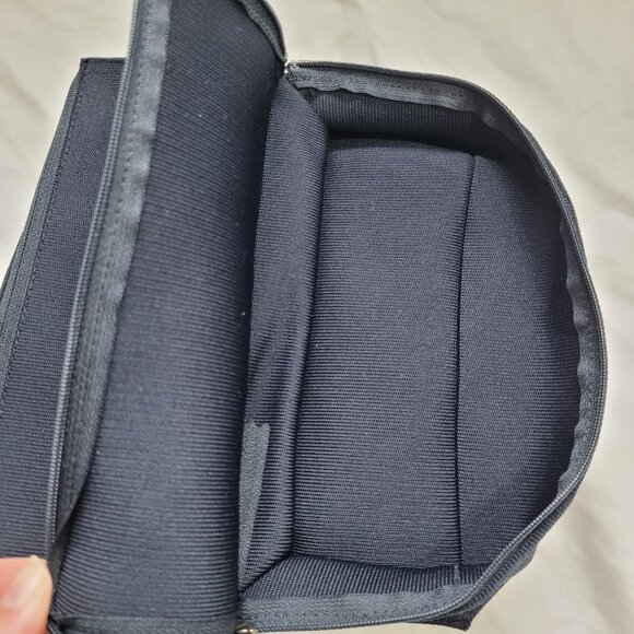 Falke Black Carrying Case Travel Bag 2 Pockets Logo Zippers 8 x 8 x 2 in Woven - Picture 3 of 11